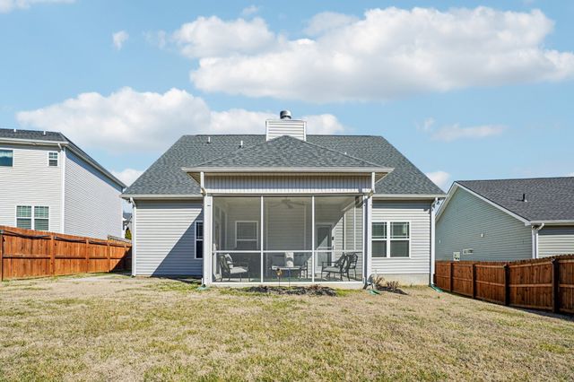 1092 Lady Nashville Dr, Hermitage, TN 37076