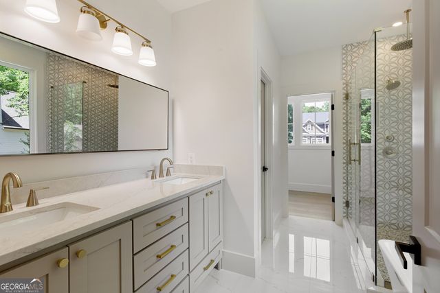 5535 Chestatee Landing Way, Gainesville, GA 30506