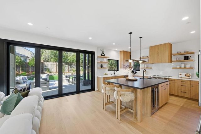 1908 Devereux Drive, Burlingame, CA 94010