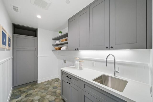 1908 Devereux Drive, Burlingame, CA 94010