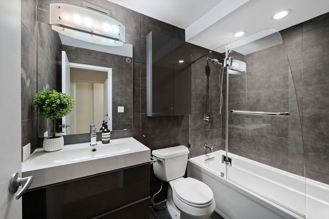 440 N Wabash Avenue 1406, Chicago, IL 60611