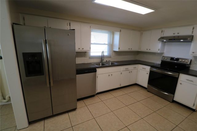 7825 BIRCHWOOD DRIVE, Port Richey, FL 34668