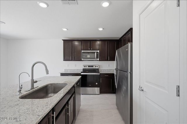 670 W CEDAR Avenue, Florence, AZ 85132