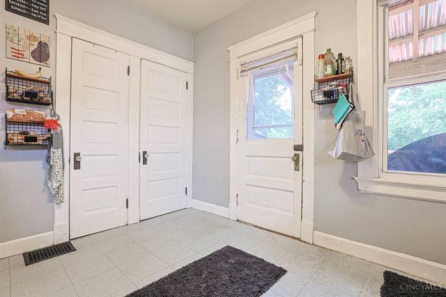 3409 Hilda Avenue, Cheviot, OH 45211