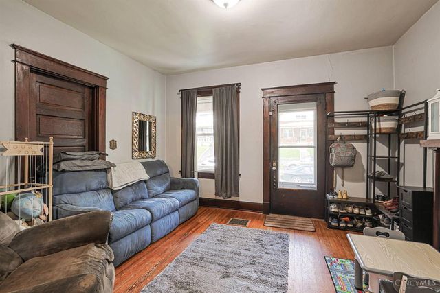 3409 Hilda Avenue, Cheviot, OH 45211