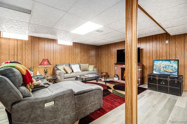 4475 Lincoln Boulevard, Dearborn Heights, MI 48125