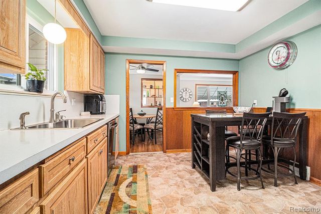 4475 Lincoln Boulevard, Dearborn Heights, MI 48125