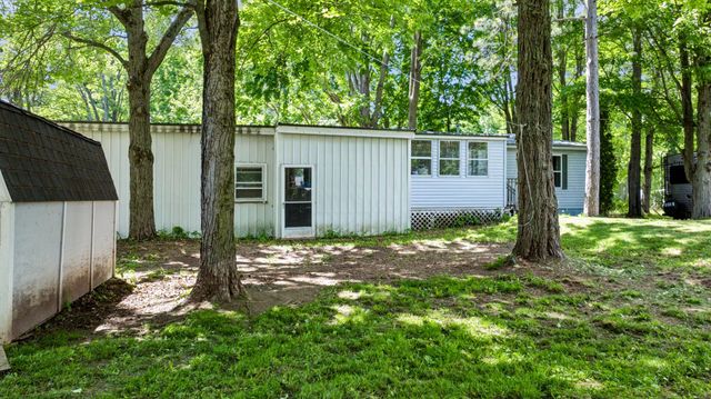 1632 Birch Drive, Garfield Twp, MI 48632