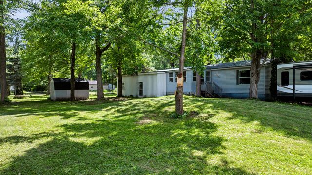 1632 Birch Drive, Garfield Twp, MI 48632