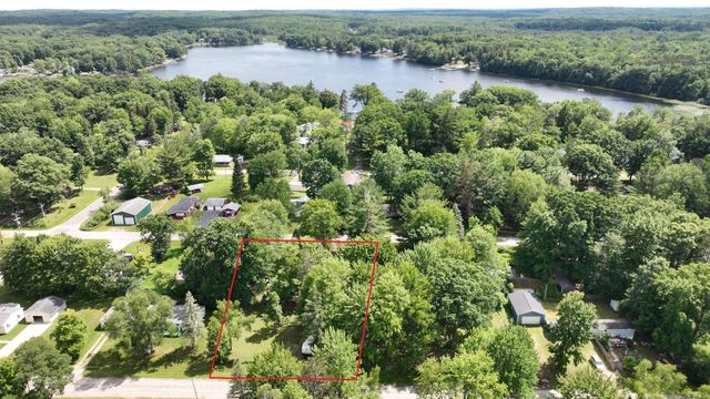 1632 Birch Drive, Garfield Twp, MI 48632