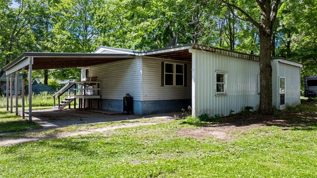 1632 Birch Drive, Garfield Twp, MI 48632