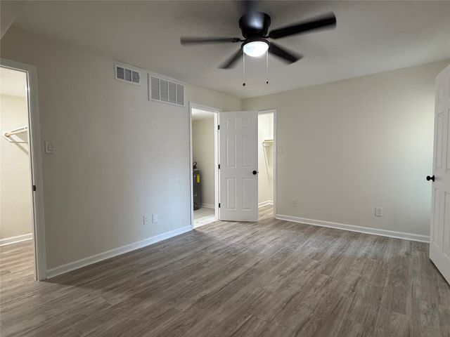 9801 Walnut Street 214, Dallas, TX 75243