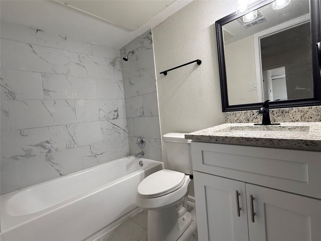 9801 Walnut Street 214, Dallas, TX 75243