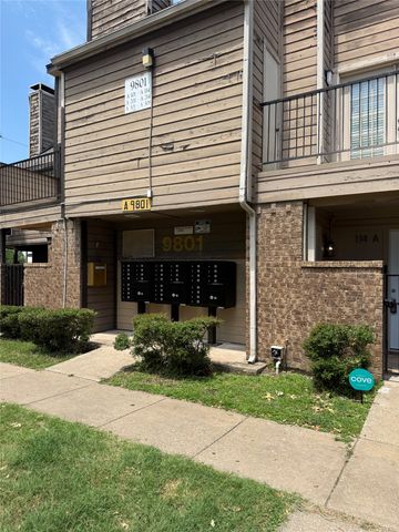9801 Walnut Street 214, Dallas, TX 75243