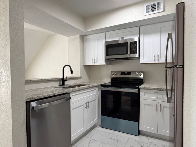 9801 Walnut Street 214, Dallas, TX 75243