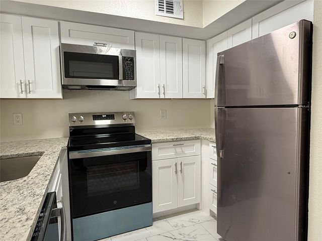 9801 Walnut Street 214, Dallas, TX 75243