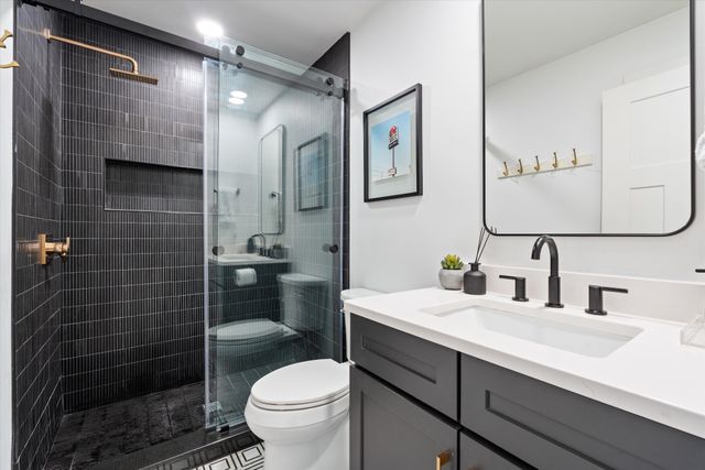 711 44th Ave, N, Nashville, TN 37209