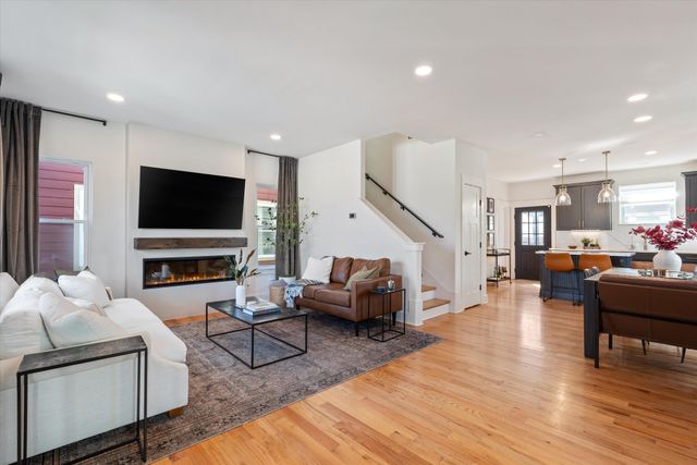 711 44th Ave, N, Nashville, TN 37209