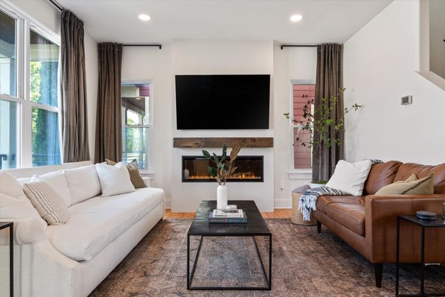 711 44th Ave, N, Nashville, TN 37209