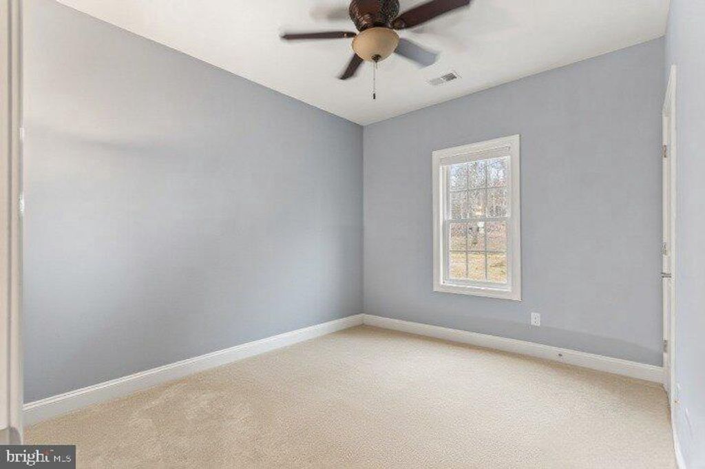 Image 30 of property listing at 8319 CANTEEN CIR, Fredericksburg, VA 22407