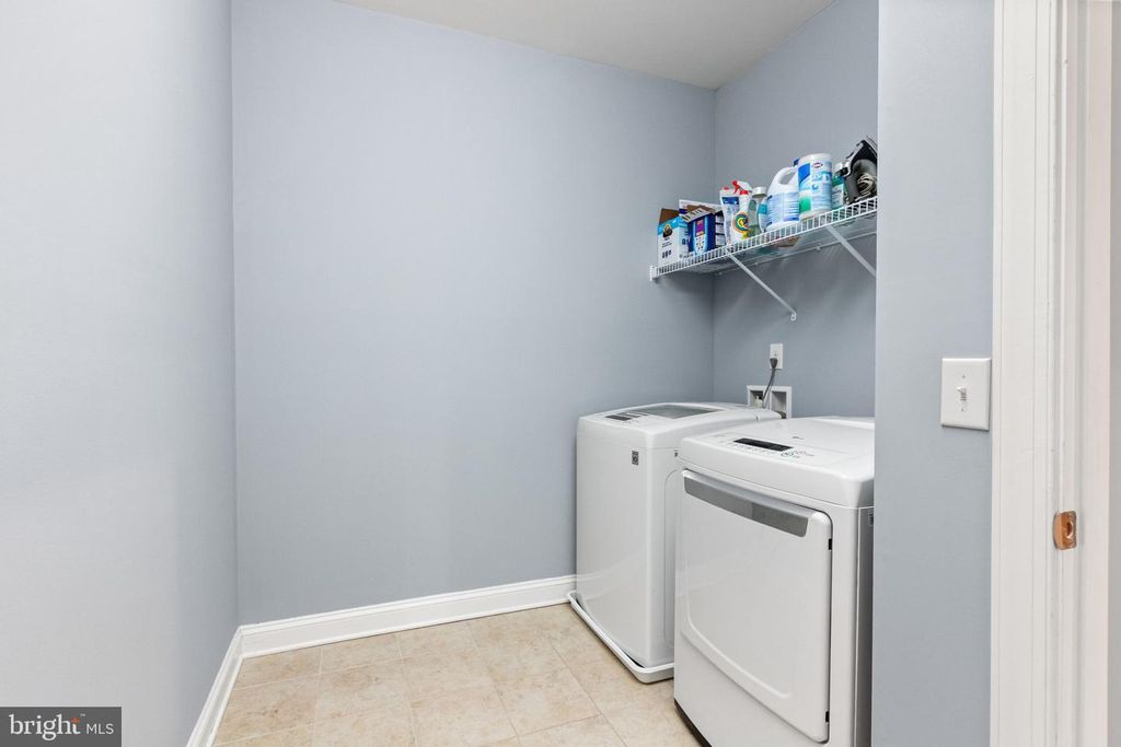 Image 31 of property listing at 8319 CANTEEN CIR, Fredericksburg, VA 22407