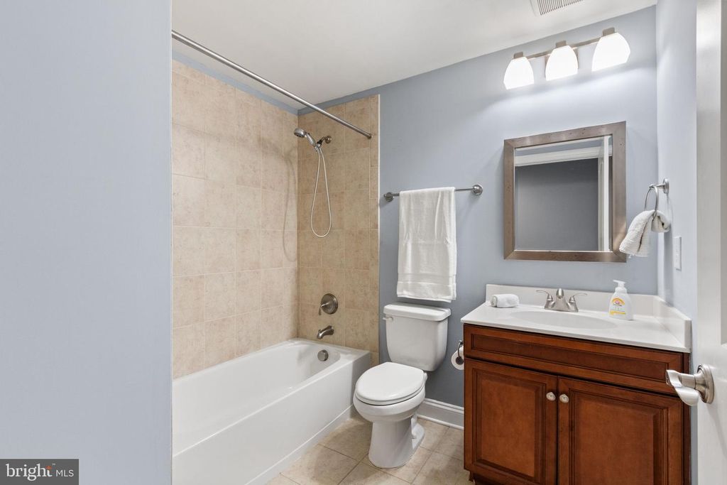 Image 35 of property listing at 8319 CANTEEN CIR, Fredericksburg, VA 22407