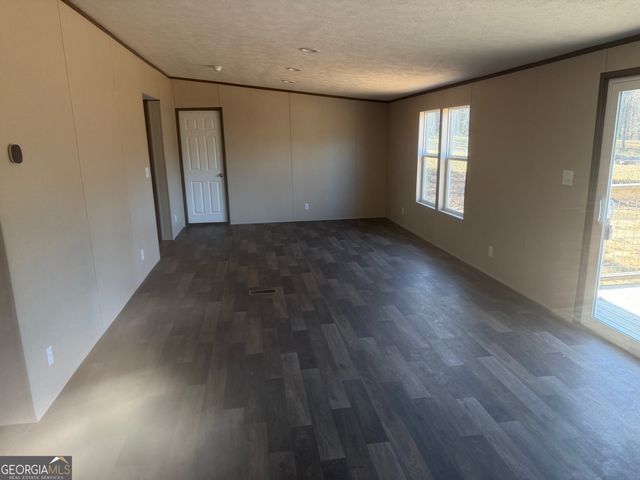 832 Stone Stewart Road, Hull, GA 30646