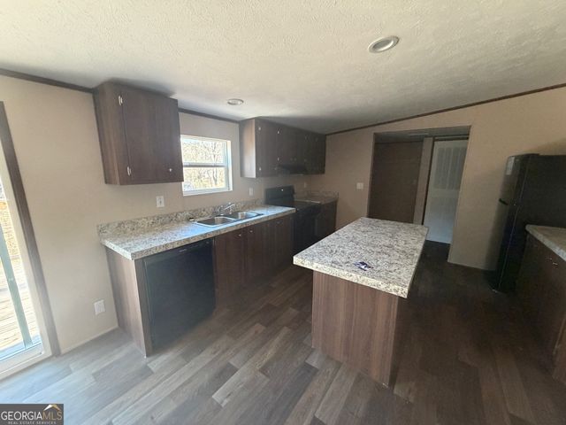 832 Stone Stewart Road, Hull, GA 30646