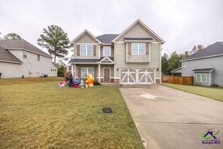 1601 Adirondac Way, Bonaire, GA 31005