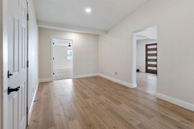 137 S Meadowbrook Drive, Pottsboro, TX 75076