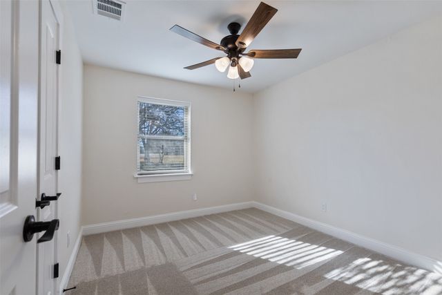 137 S Meadowbrook Drive, Pottsboro, TX 75076