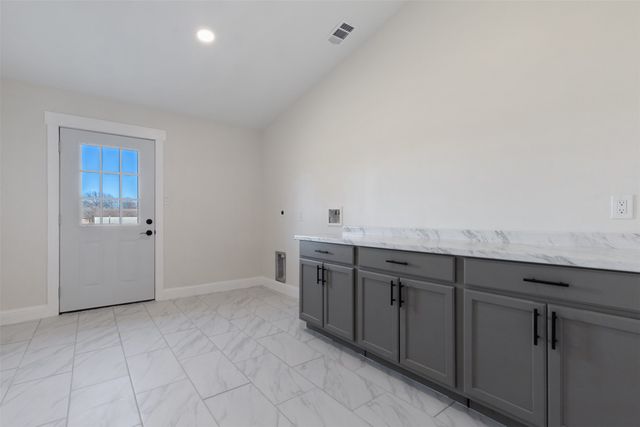 137 S Meadowbrook Drive, Pottsboro, TX 75076