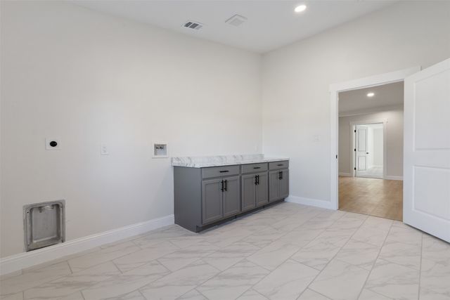 137 S Meadowbrook Drive, Pottsboro, TX 75076