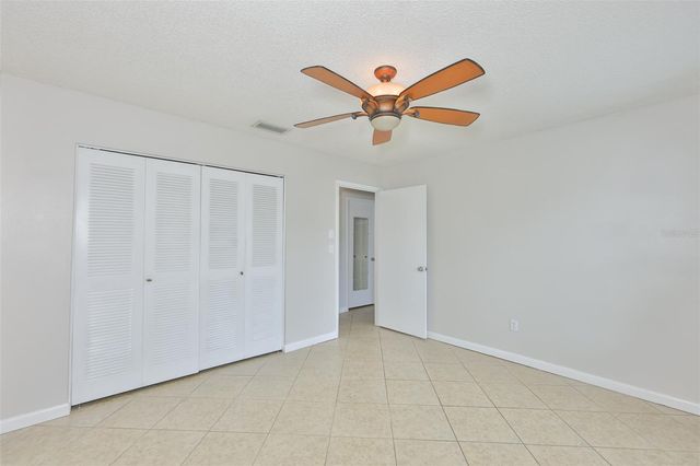 207 ISLIP WAY, Sun City Center, FL 33573