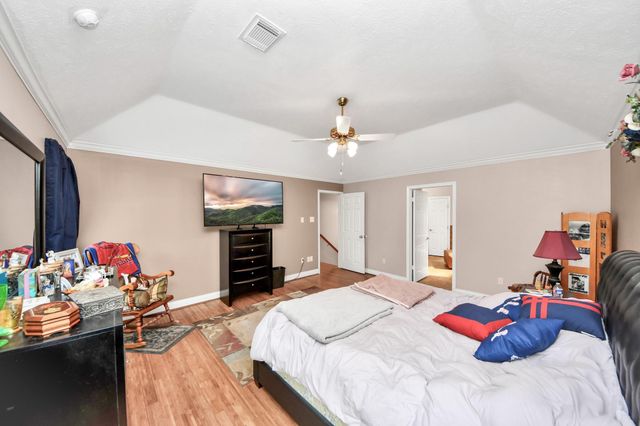 2108 Kildare Drive, Pearland, TX 77581