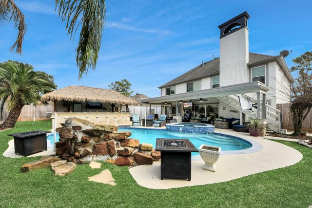 2108 Kildare Drive, Pearland, TX 77581