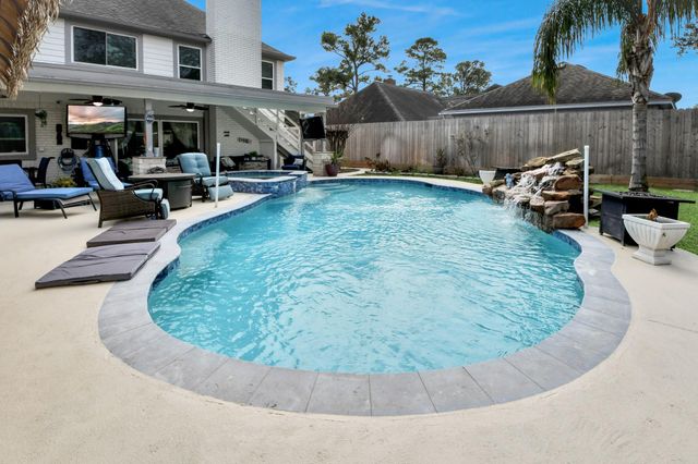 2108 Kildare Drive, Pearland, TX 77581