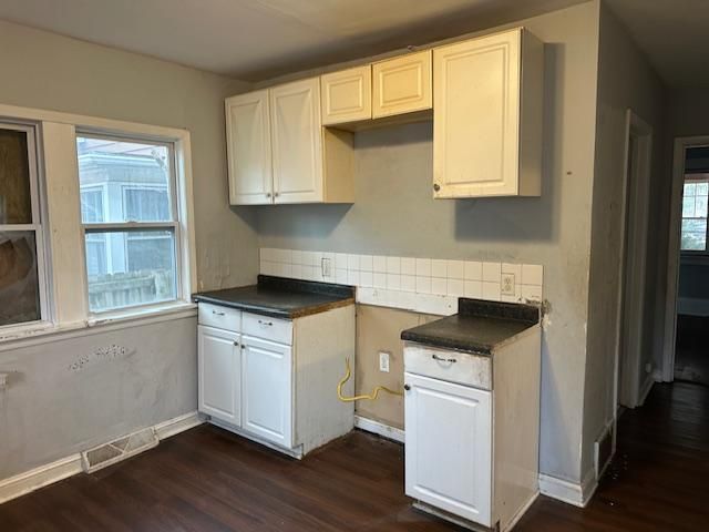 1192 Burr Street, Saint Paul, MN 55130