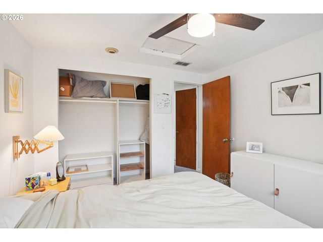 17987 Sw 106TH Ave, Tualatin, OR 97062