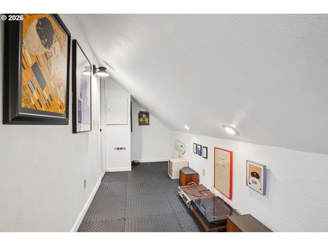 17987 Sw 106TH Ave, Tualatin, OR 97062