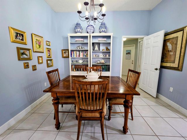 14013 N Cypress Cove Circle, Davie, FL 33325