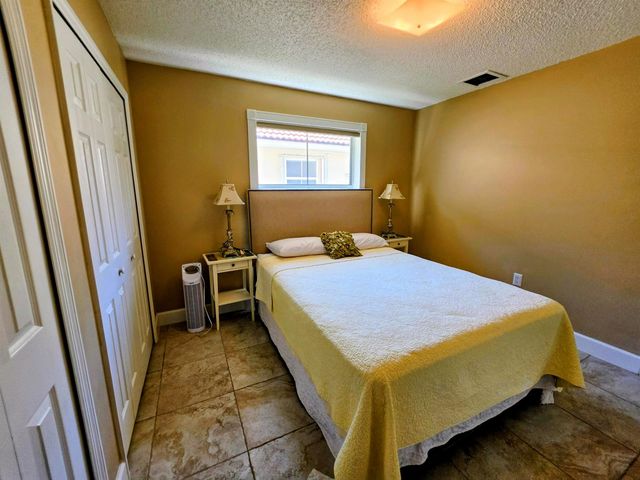14013 N Cypress Cove Circle, Davie, FL 33325