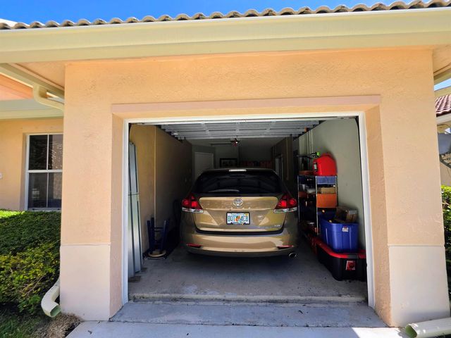 14013 N Cypress Cove Circle, Davie, FL 33325