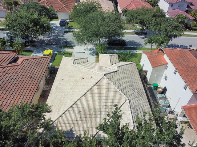 14013 N Cypress Cove Circle, Davie, FL 33325