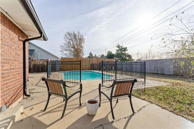 1216 Newbury Drive, Norman, OK 73071