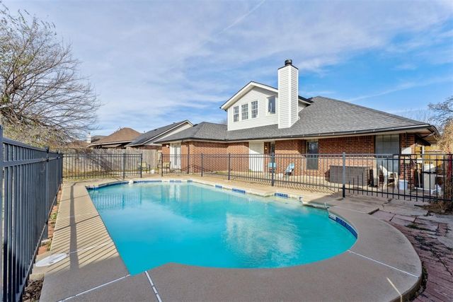 1216 Newbury Drive, Norman, OK 73071