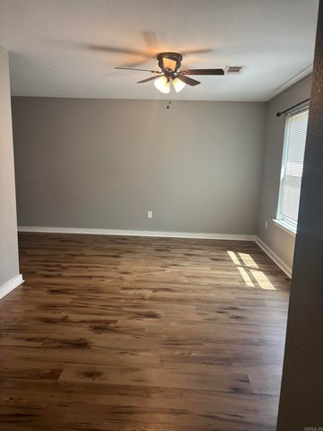 1413 Hardy Street, Conway, AR 73034