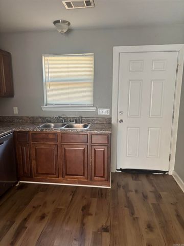 1413 Hardy Street, Conway, AR 73034