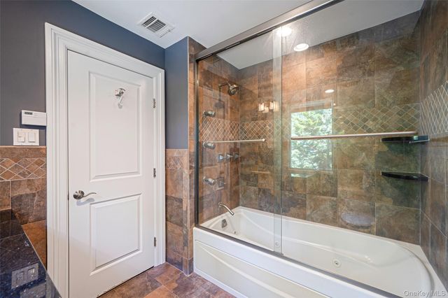 589 Landing Avenue, Smithtown, NY 11787