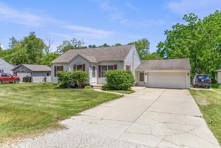 7015 Cliffside DRIVE, Racine, WI 53402